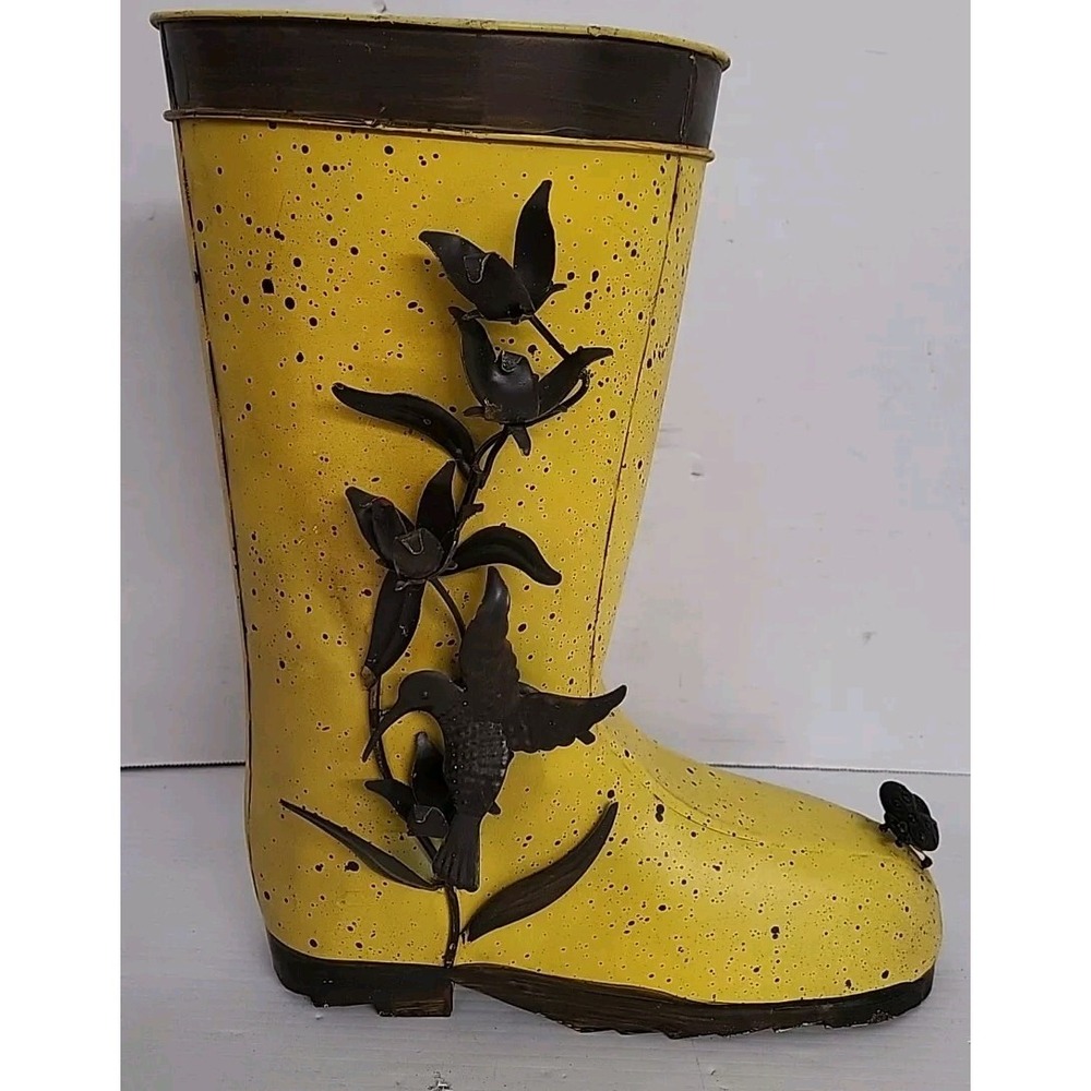 Backyard Expressions Yellow  Rainboot Planter‎